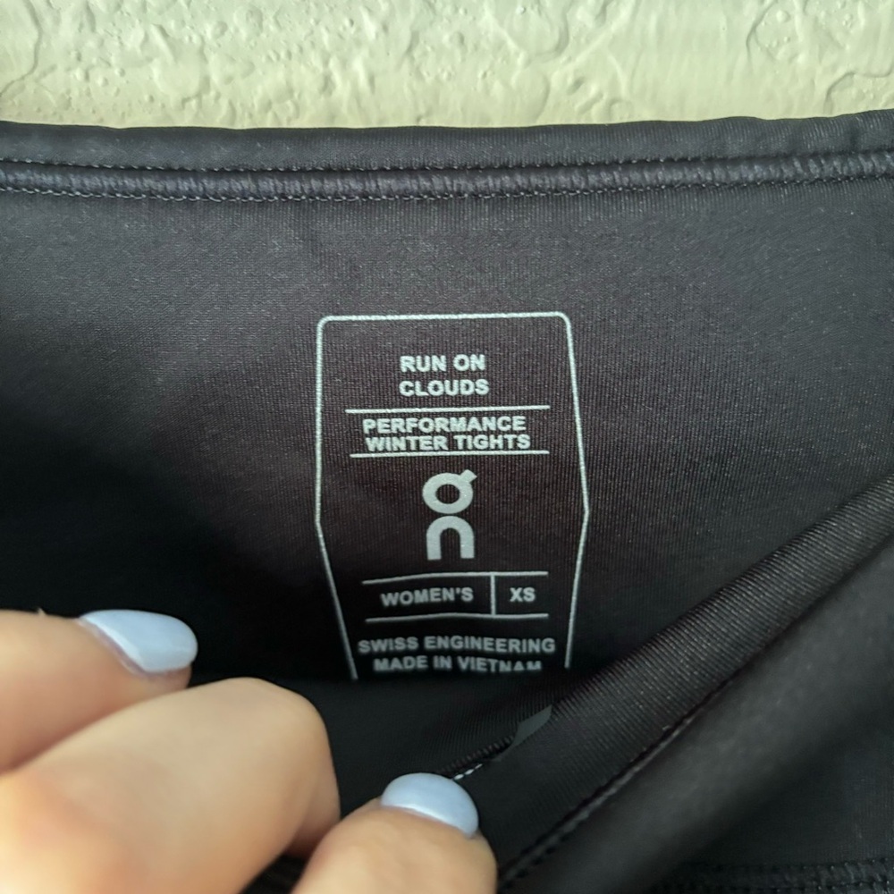 On Running Performance Winter Tights Women Size XS - Picture 5 of 6